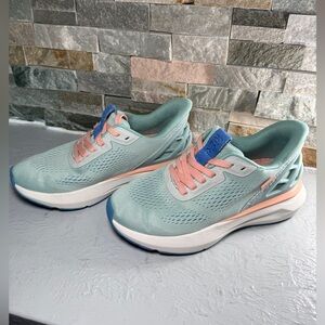 Kizik Athens Surf Spray/Peach Parfait Sneakers Women’s   size 6